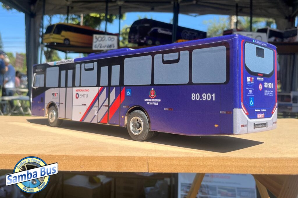 Miniatura de Ônibus Urbano Caio Apache VIP 5 Next Mobilidade EMTU 4 Miniatura de Onibus Urbano Caio Apache VIP 5 EMTU Samba Bus Miniaturas de Onibus Next Mobilidade 4