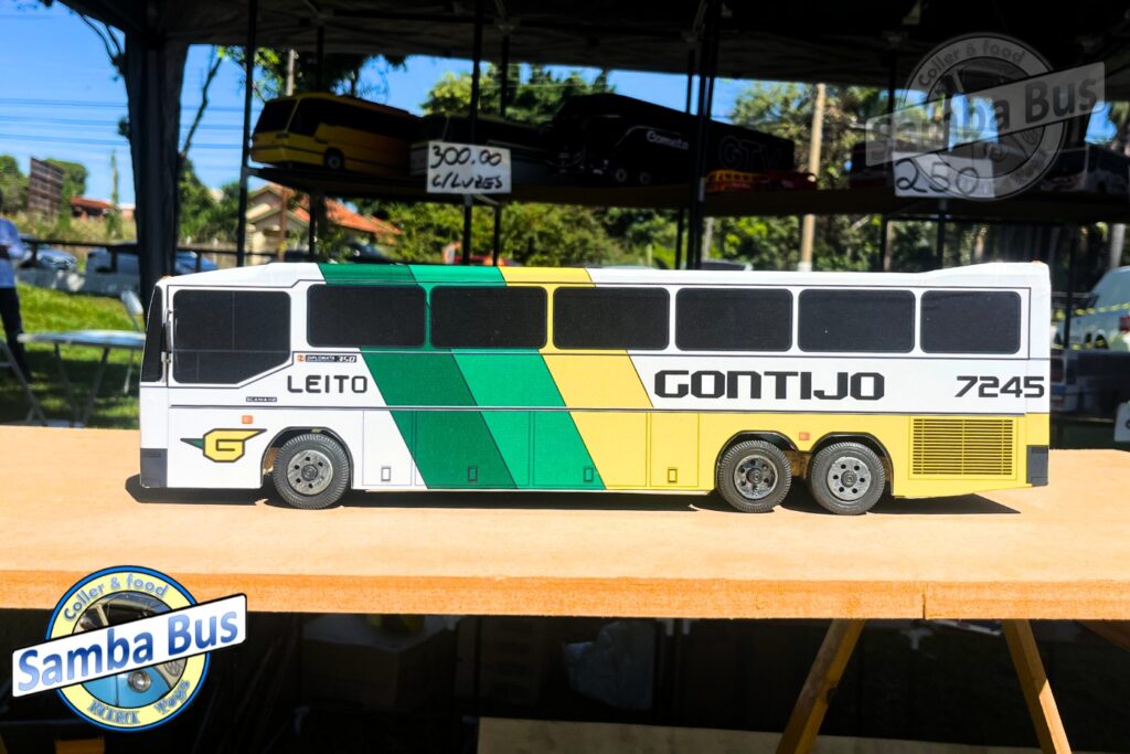 Miniatura de Ônibus da Gontijo Diplomata Escala 1/24 Nielson 5 Miniatura de Ônibus da Gontijo Diplomata