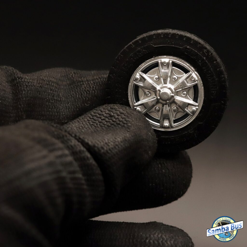 Miniaturas de Ônibus Rodinhas Personalizadas Samba Bus (1)