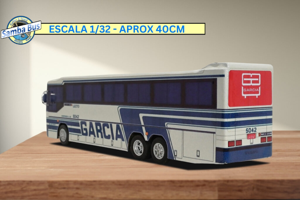 Miniatura de Ônibus Viação Garcia Nielson Diplomata Escala 1-32 (2)