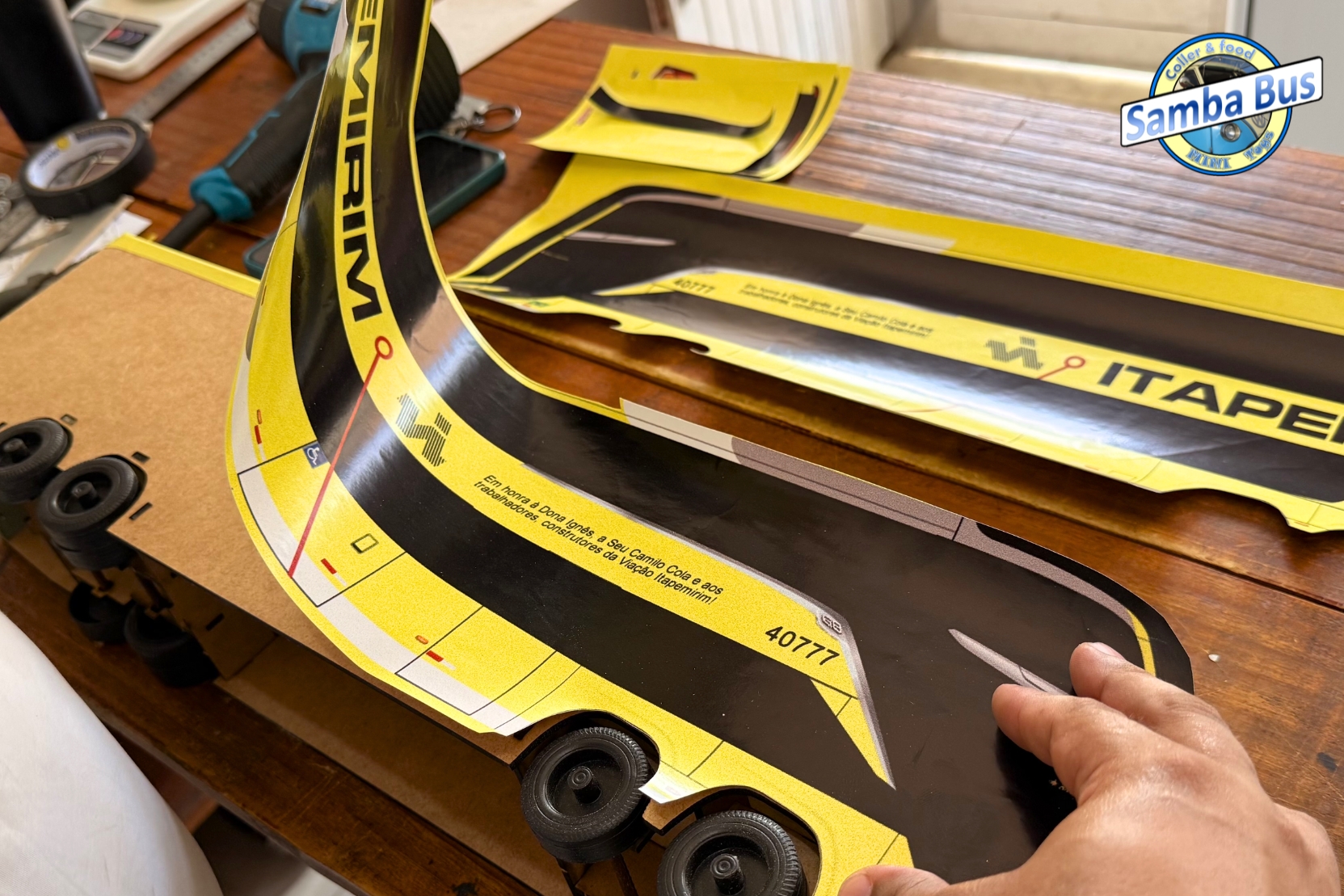 miniaturas de ônibus samba bus