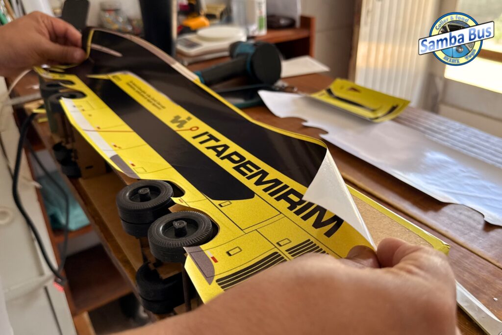 Miniaturas de Ônibus Samba Bus Produção (3)