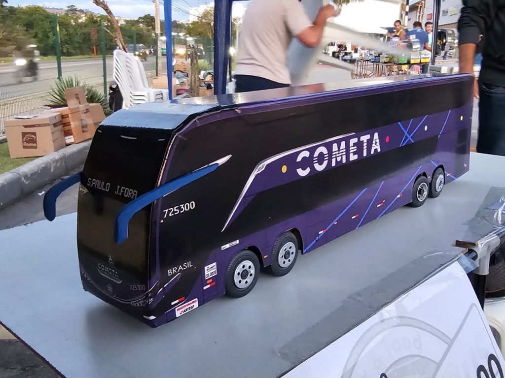 Miniaturas de Ônibus Samba Bus Viação Cometa Marcopolo G8