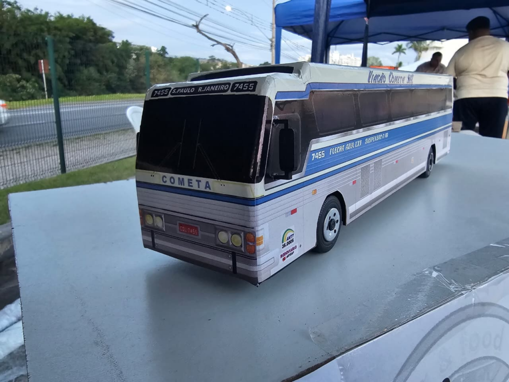 Miniaturas de Ônibus Samba Bus Viação Cometa CMA Flecha Azul 7455