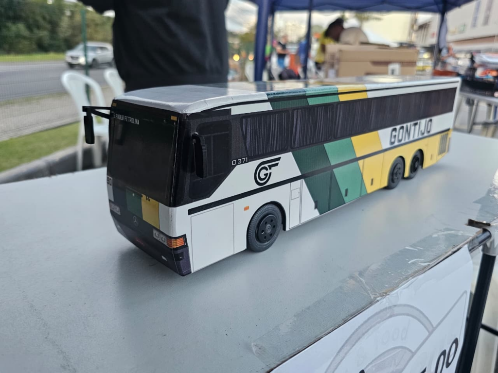 Miniaturas de Ônibus Samba Bus Gontijo Monobloco Mercedes Benz O-371