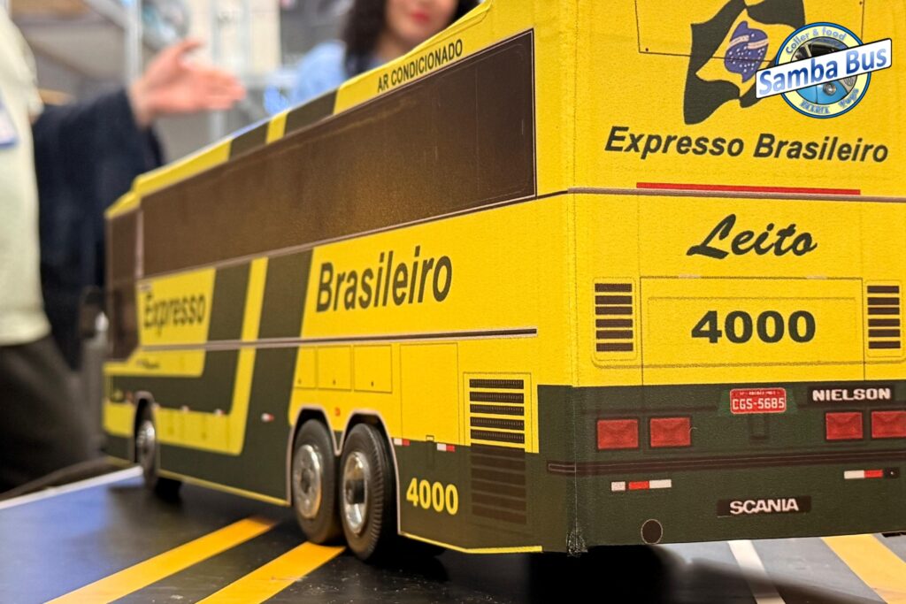 Miniatura de Ônibus Expresso Brasileiro Nielson