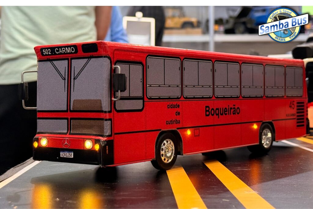 Miniatura de Ônibus de Curitiba - Marcopolo Veneza Expresso (1)