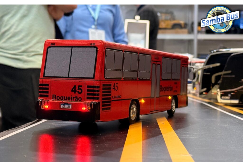 Miniatura de Ônibus de Curitiba - Marcopolo Veneza Expresso (3)