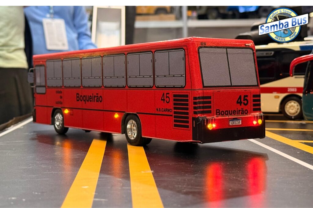Miniatura de Ônibus de Curitiba - Marcopolo Veneza Expresso (4)
